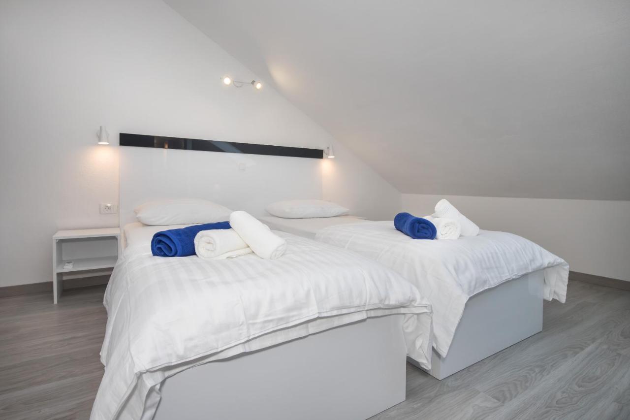 Apartments Blueview 波斯蒂勒 外观 照片